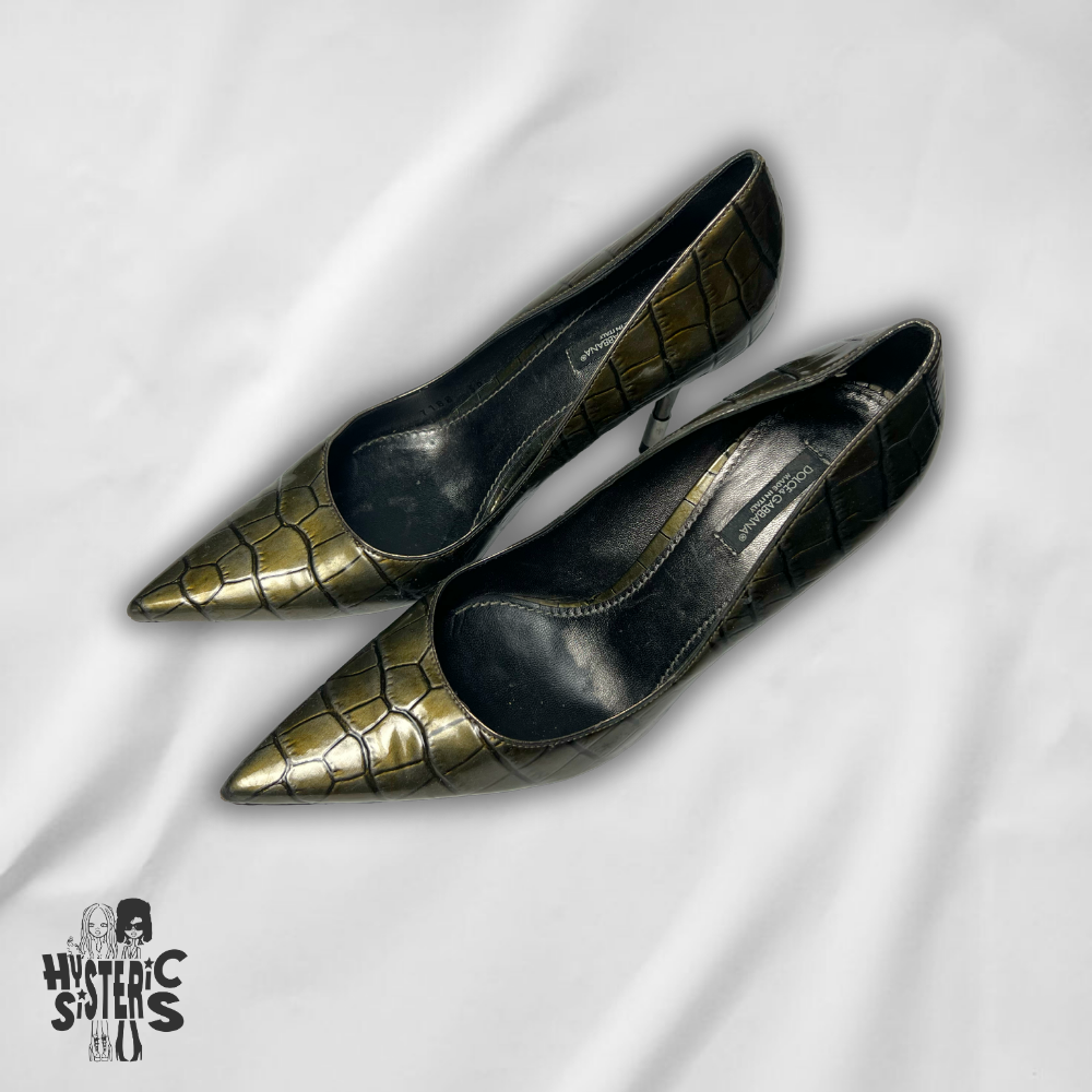 D&G Croc-Embossed Pumps